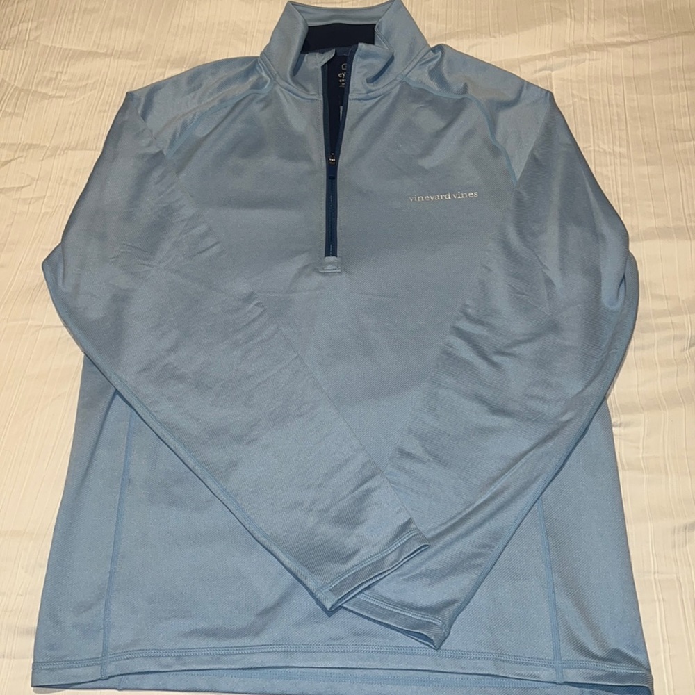 Vineyard Vines performance pullover